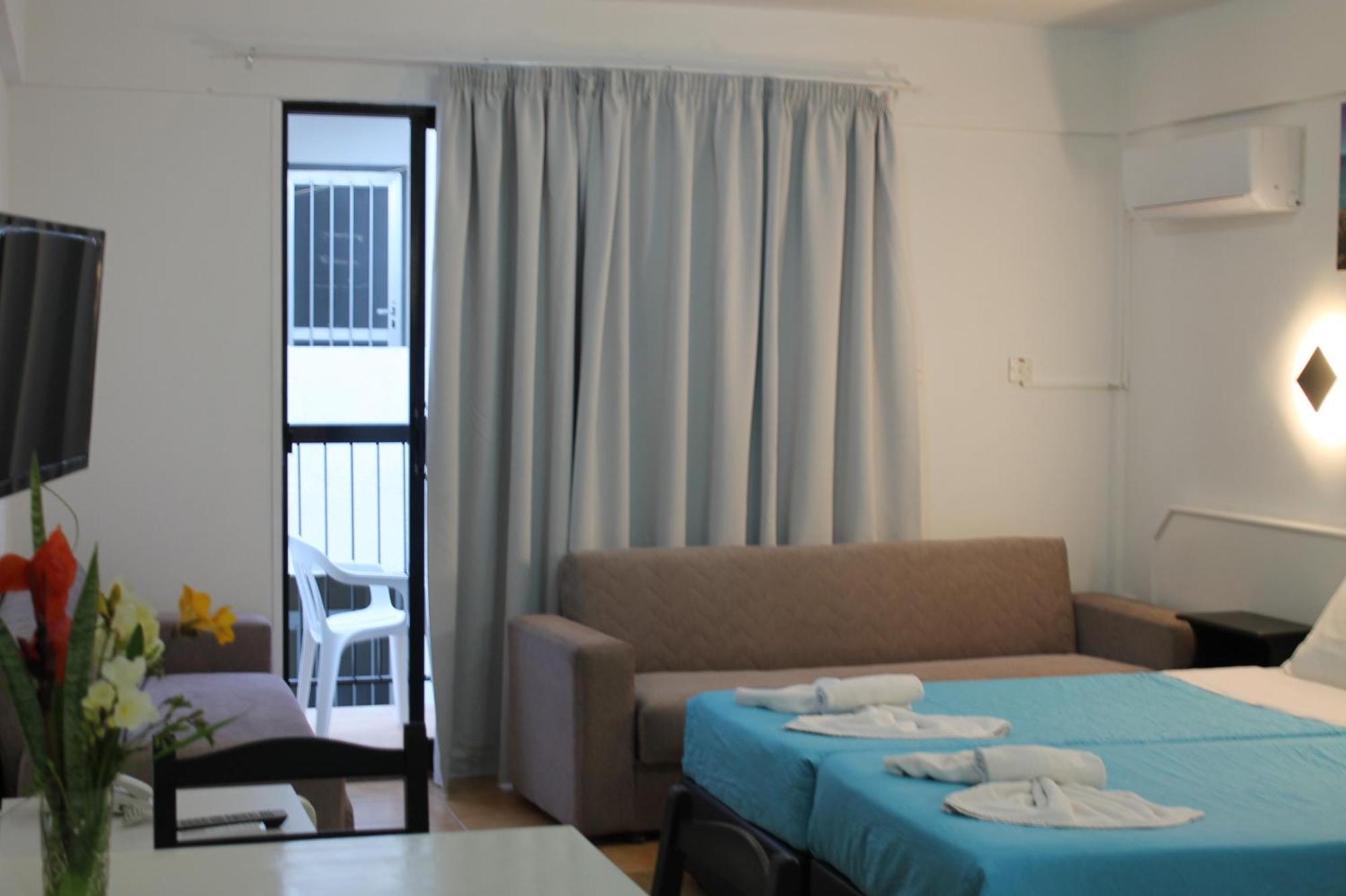 A Maos Hotel Apartments Agia Napa Kamer foto